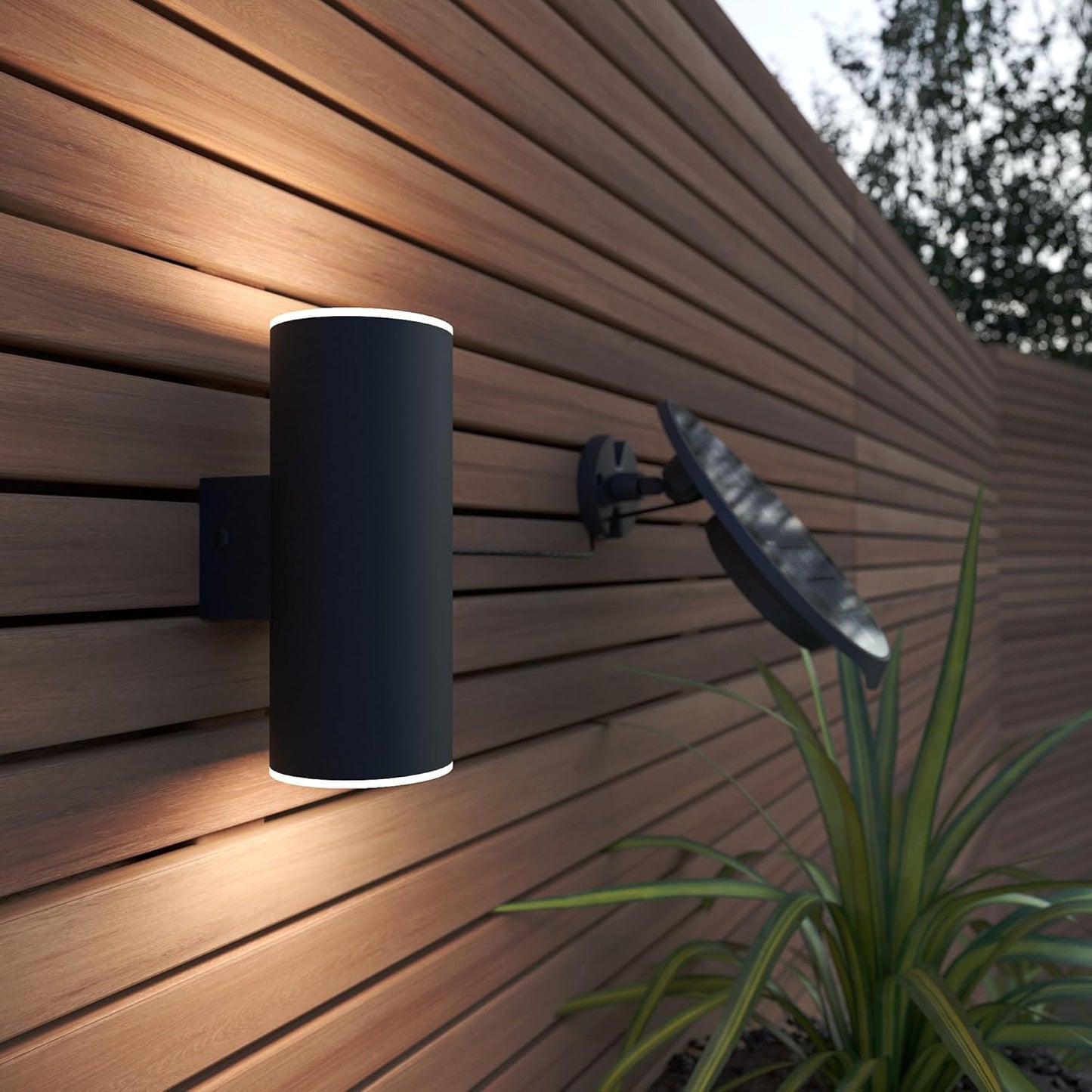 SolarCentre® Chester USB Solar Up & Down Wall Light – Anthracite
