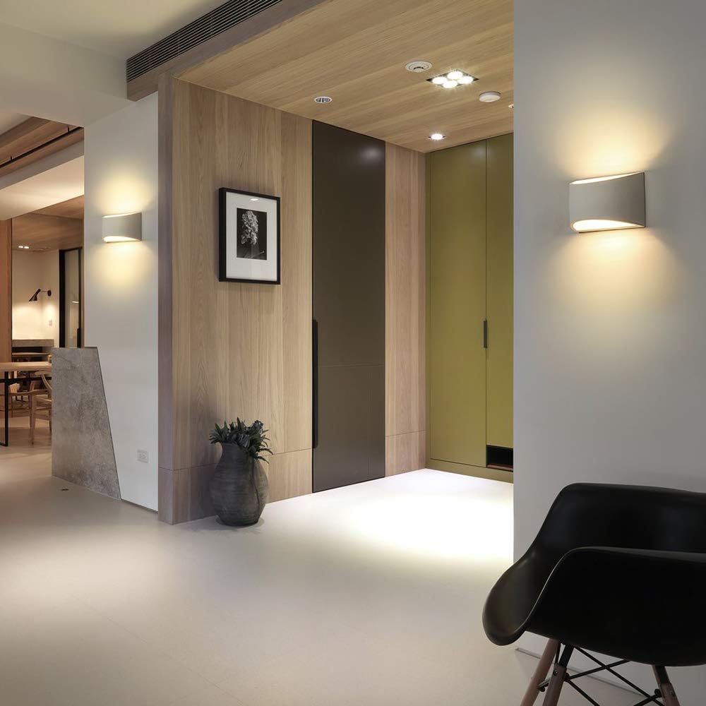 Modern White Plaster LED Wall Light – 7W G9 Bulb Included
