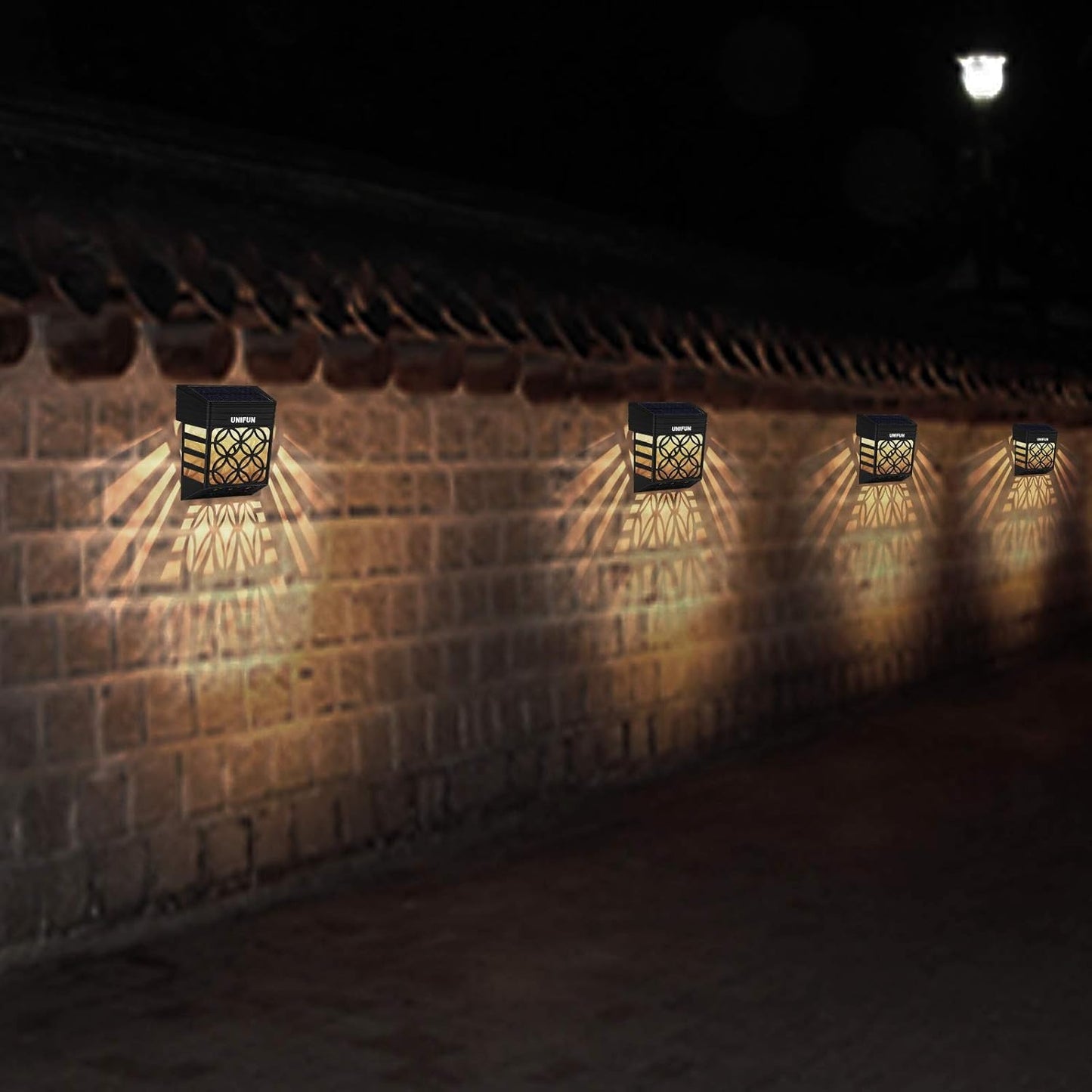Solar Fence Lights 8 Pack – Outdoor Waterproof Decorative Garden