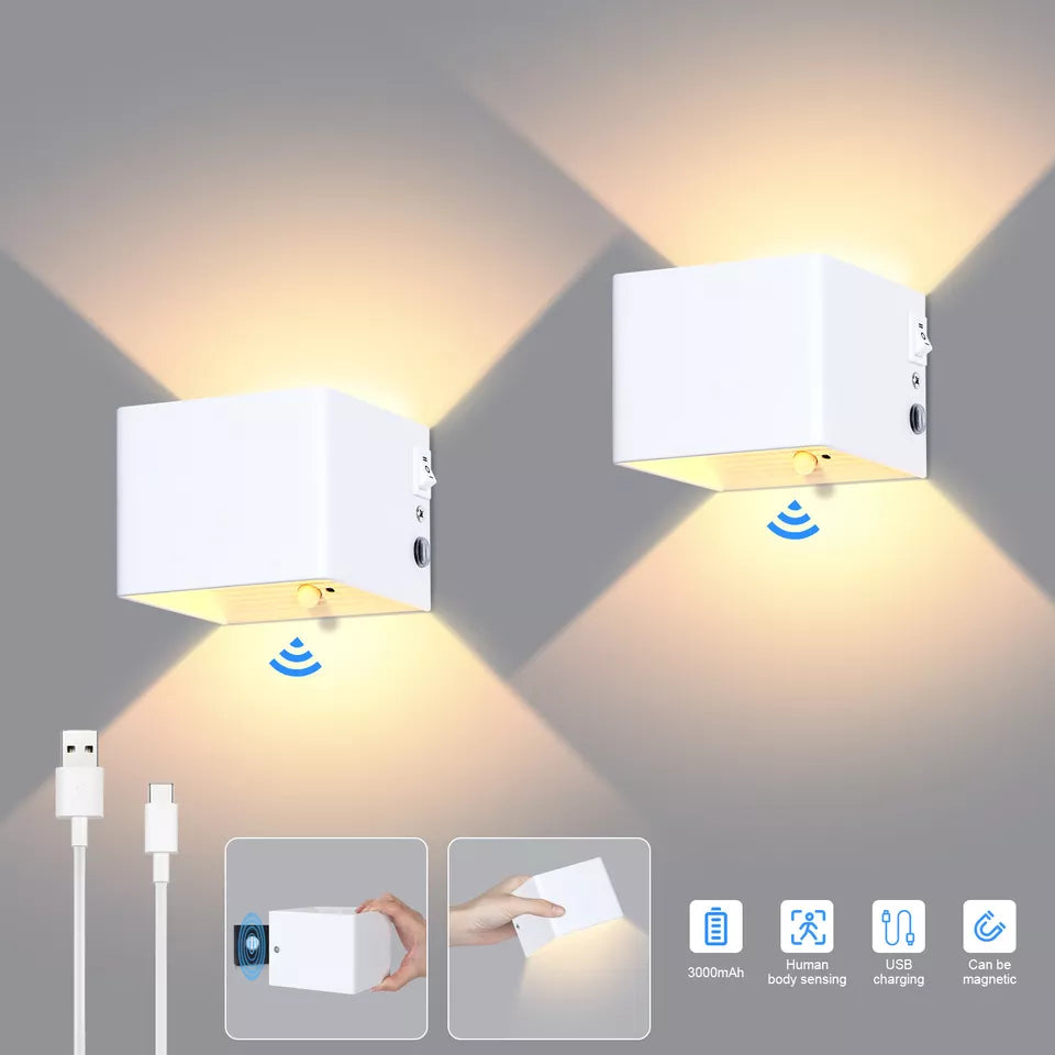 Modern Indoor LED Wall Lamp – Warm White Light. Wall Mounted. IP44 Rated