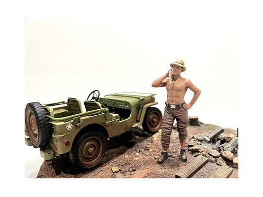 4X4 Mechanic Figure 1 for 1/18 Scale Models by American Diorama