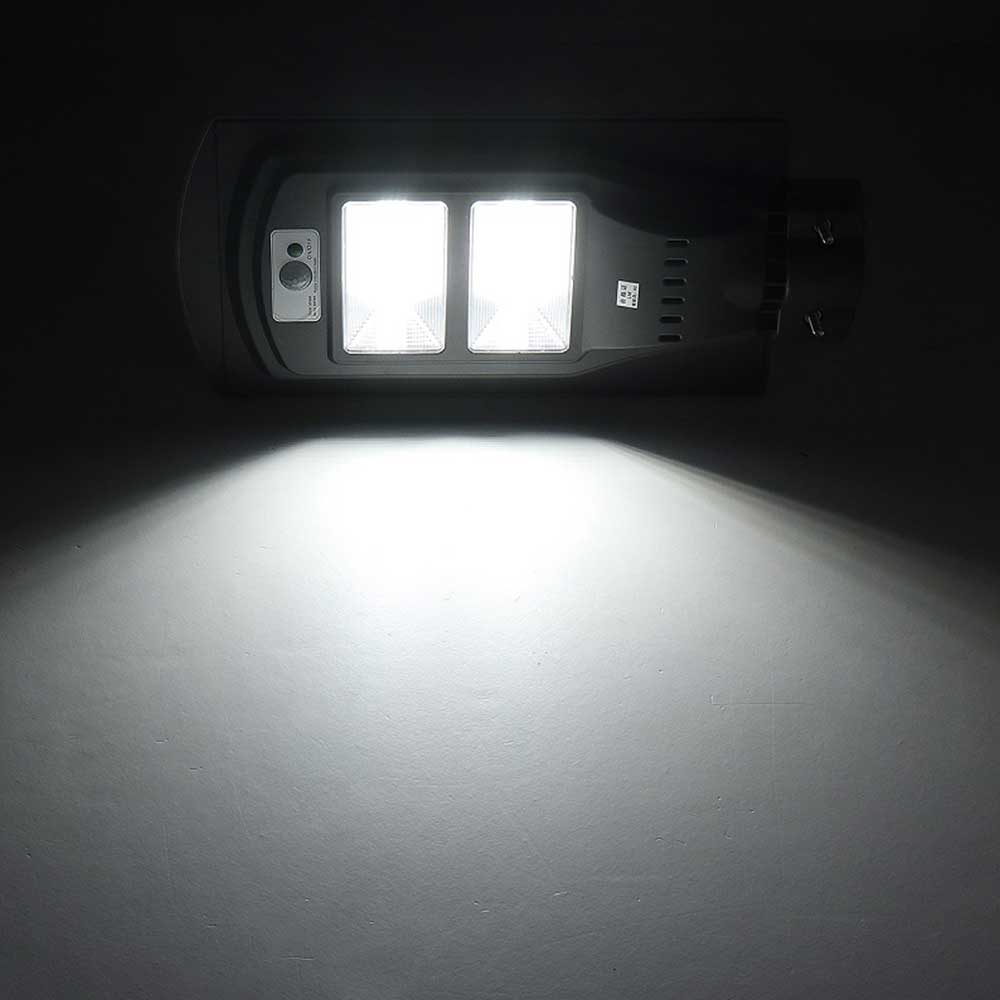 Lampadaire Solaire <br> Triple Bloc LED Gris 20/40/60 Watt