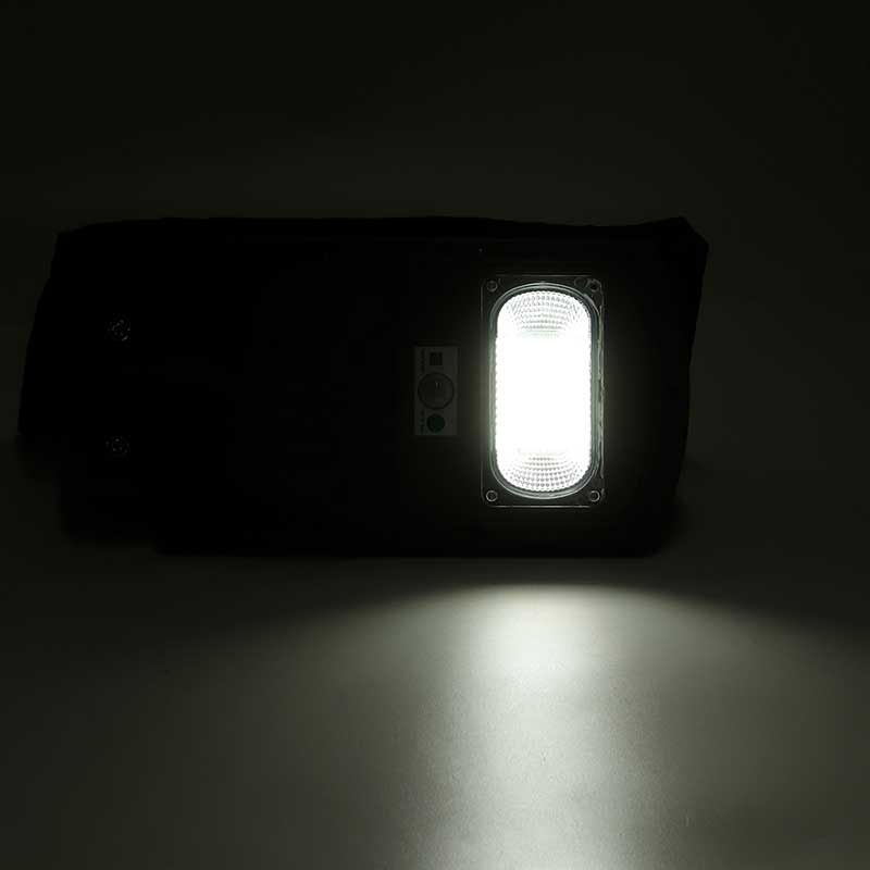 Lampadaire Solaire <br> Triple Bloc 351 LED