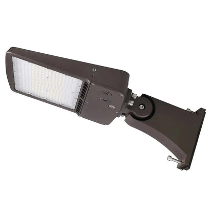 300W LED Parking Lot Shoebox Light-42.000 Lumens-5700K-With Bracket Mount-5 Years Warranty