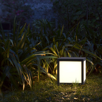 Lampe solaire design éxtérieure de qualité VZVI High Solar Cube (30 cm)