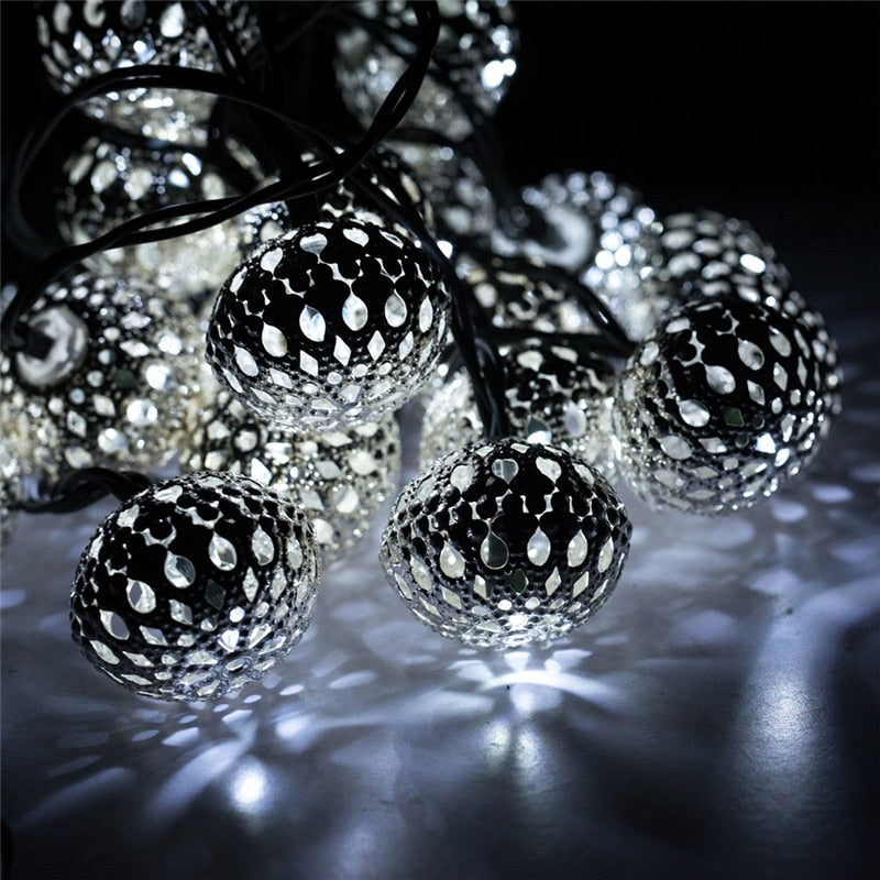 Guirlande Solaire Boule Marocaine Argenté ou Doré (10/20 LED)